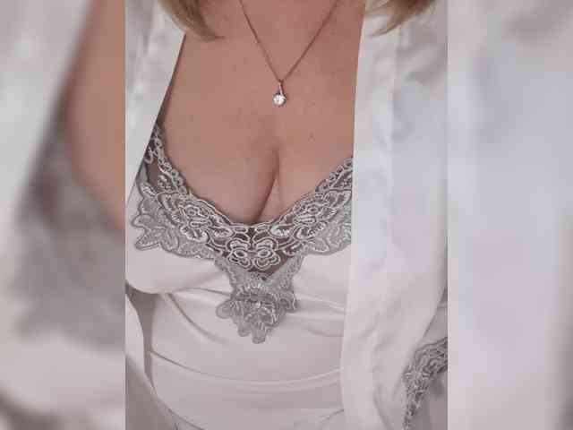 SexiestJess45 webcam