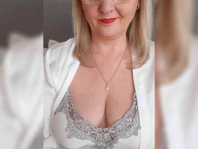 SexiestJess45 webcam