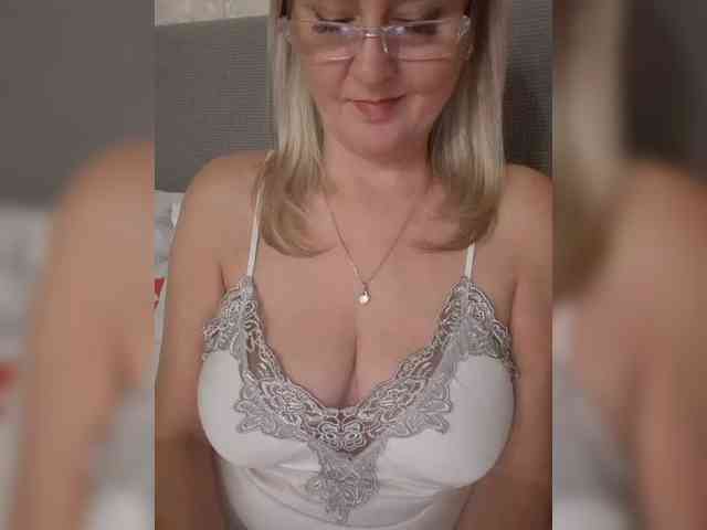 SexiestJess45 webcam