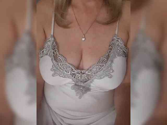 SexiestJess45 webcam
