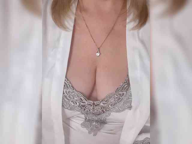 SexiestJess45 webcam