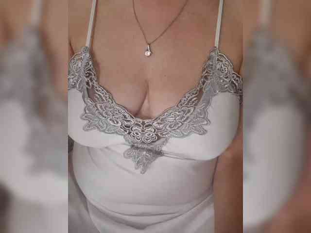 SexiestJess45 SexiestJess45