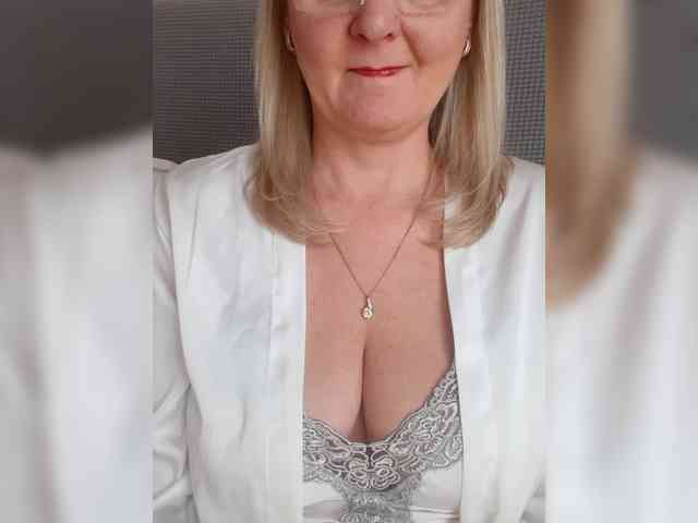 SexiestJess45 webcam