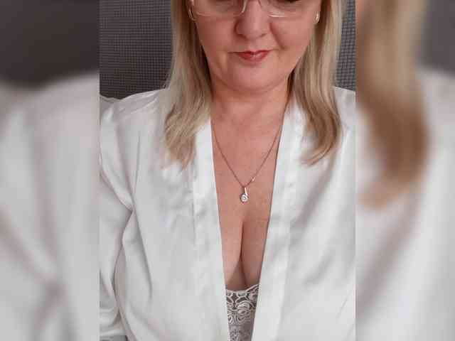 SexiestJess45 webcam