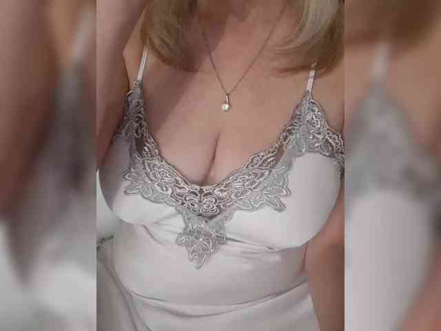 SexiestJess45 SexiestJess45