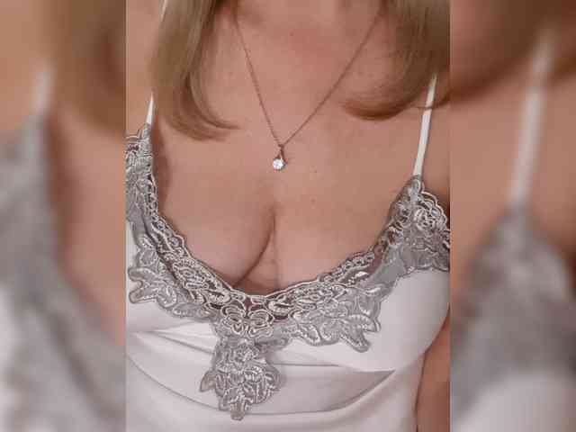 SexiestJess45 webcam