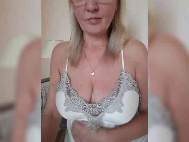 SexiestJess45 webcam