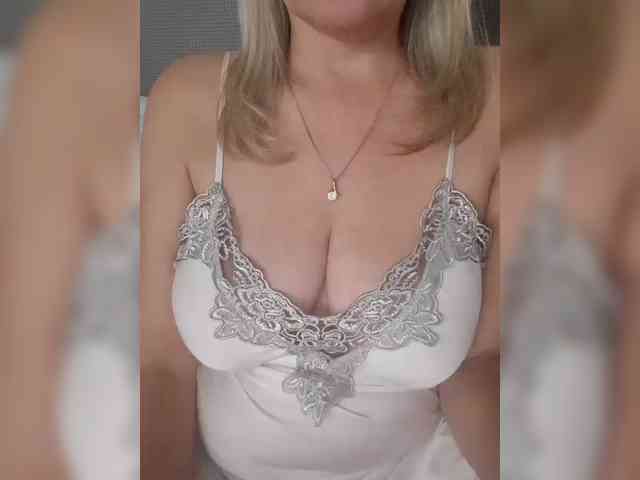 SexiestJess45 webcam