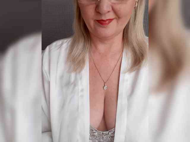 SexiestJess45 webcam