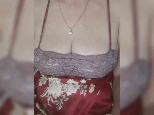 SexiestJess45 webcam