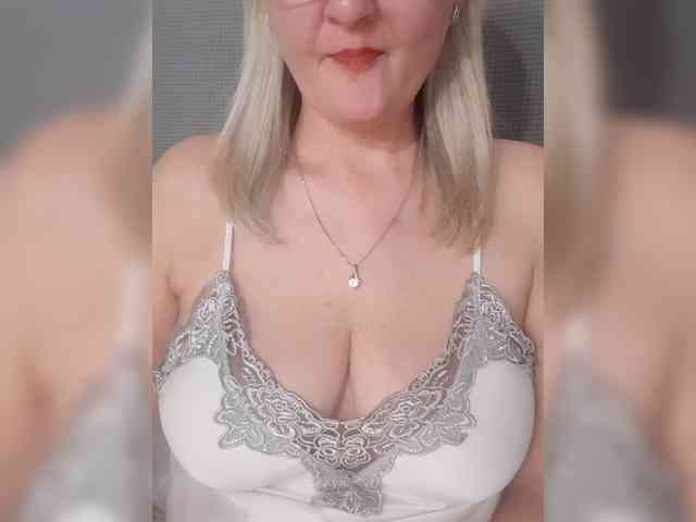 SexiestJess45 Live Webcam on BongaCams