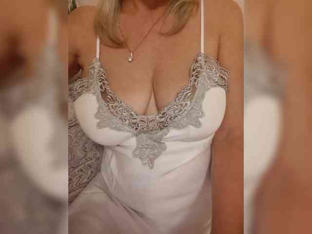 SexiestJess45 webcam