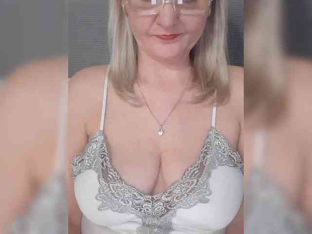 SexiestJess45 webcam