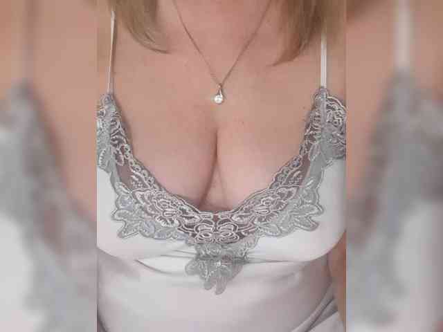 SexiestJess45 webcam