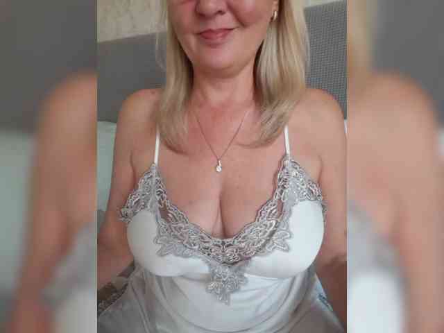 SexiestJess45 webcam