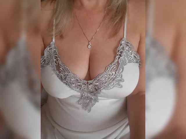 SexiestJess45 webcam