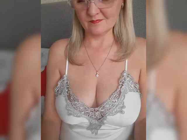 SexiestJess45 webcam