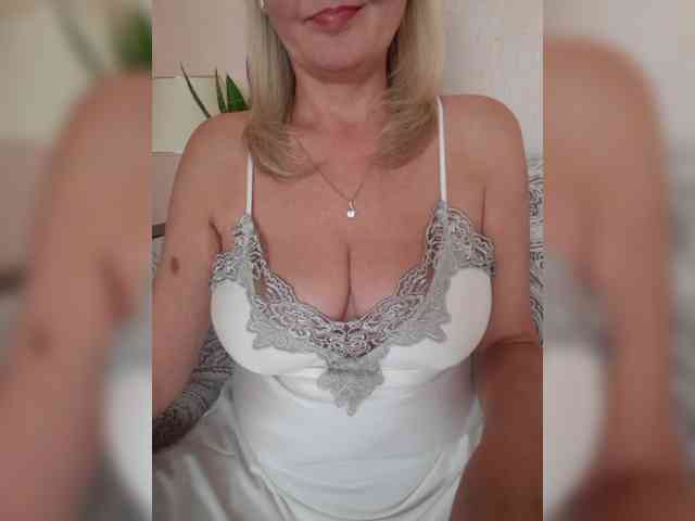 SexiestJess45 webcam