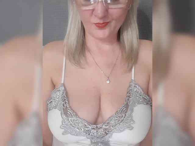 SexiestJess45 webcam