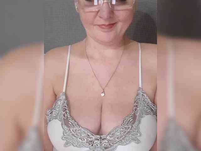 SexiestJess45 webcam