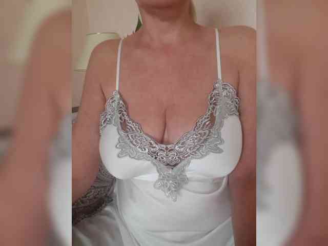 SexiestJess45 webcam