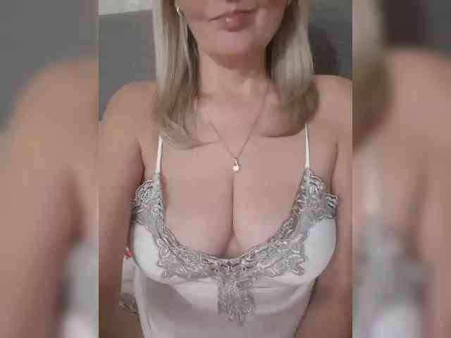 SexiestJess45 webcam