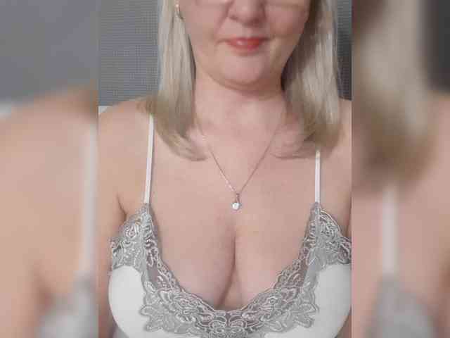 SexiestJess45 webcam