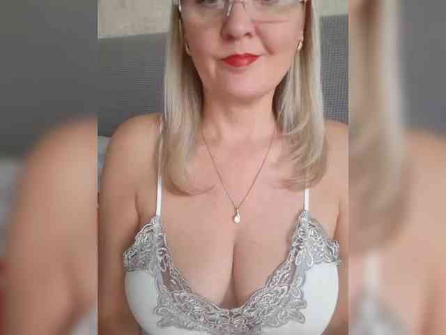 SexiestJess45 webcam