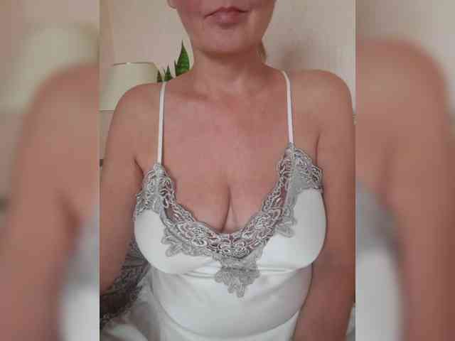 SexiestJess45 webcam