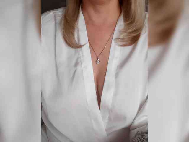 SexiestJess45 SexiestJess45