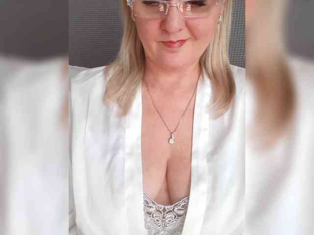 SexiestJess45 webcam