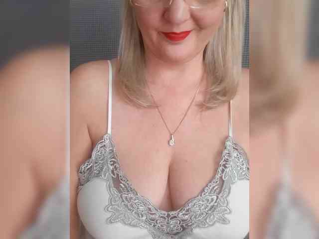 SexiestJess45 webcam