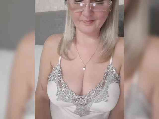 SexiestJess45 webcam