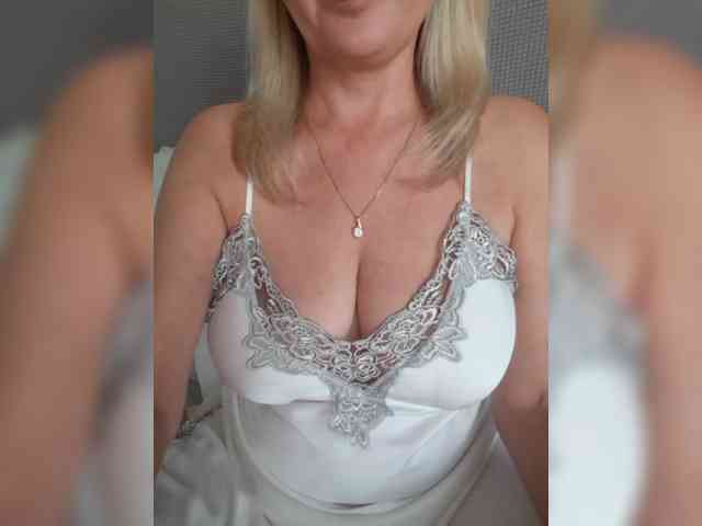 SexiestJess45 webcam