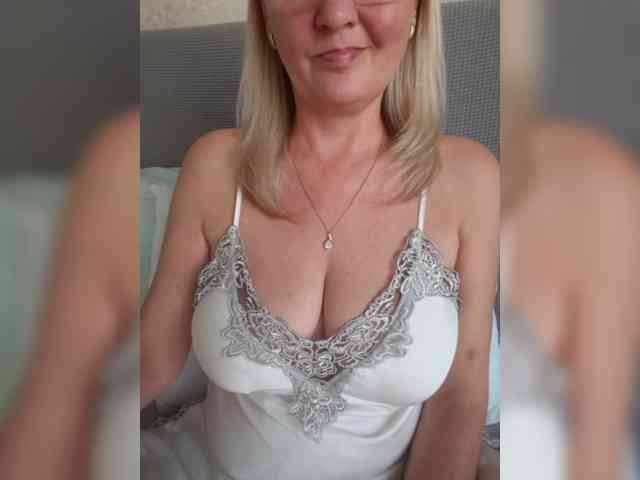 SexiestJess45 webcam