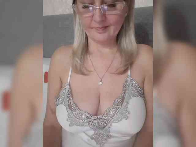 SexiestJess45 webcam