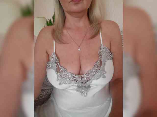 SexiestJess45 webcam