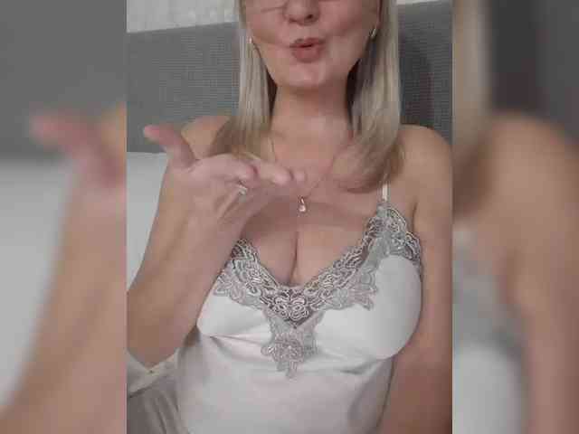 SexiestJess45 webcam