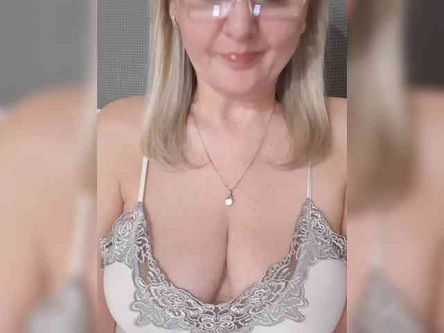 SexiestJess45 webcam