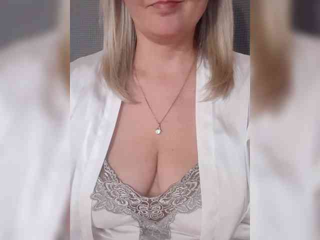 SexiestJess45 webcam