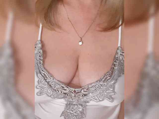 SexiestJess45 webcam