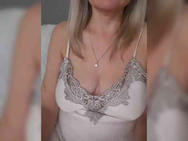 SexiestJess45 webcam