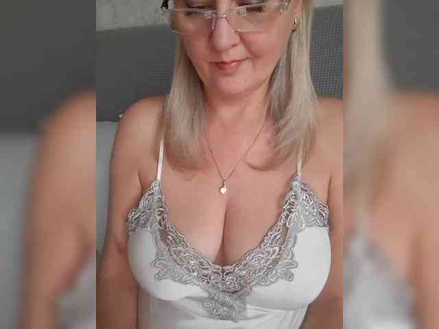 SexiestJess45 webcam