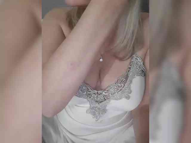 SexiestJess45 webcam