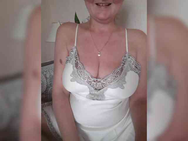 SexiestJess45 Live Webcam on BongaCams