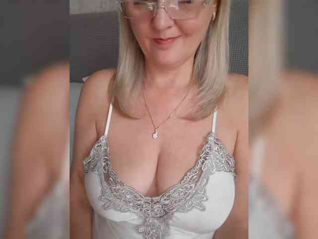 SexiestJess45 webcam