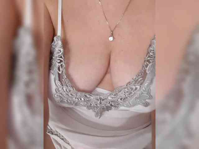 SexiestJess45 webcam