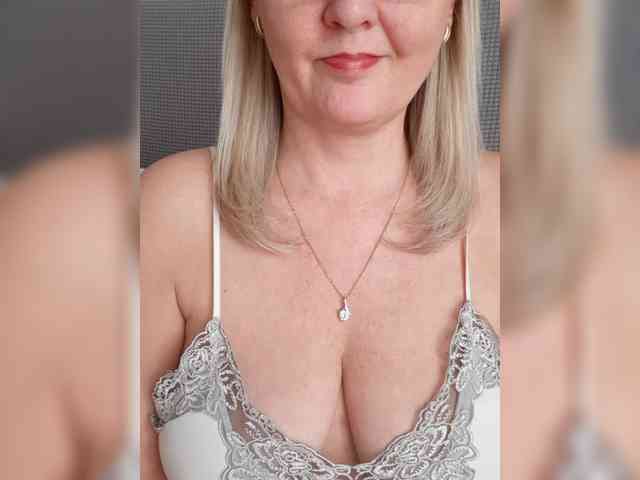 SexiestJess45 webcam