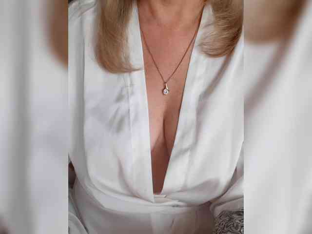 SexiestJess45 SexiestJess45