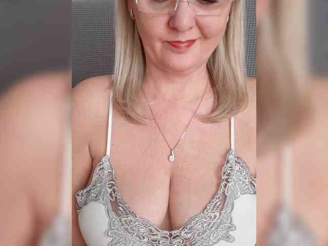 SexiestJess45 webcam